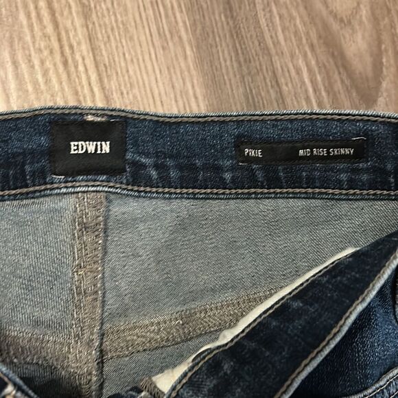 PREMIUM EDWIN PIXIE MID RISE SKINNY JEANS IN DARKER WASH SIZE 24 FROM EVEREVE - Picture 6 of 9